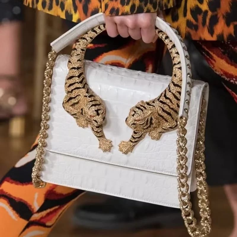 Sacs à main chics pour femmes en cuir véritable, de marque de luxe avec éléments décoratifs, accessoire intemporel et polyvalent
