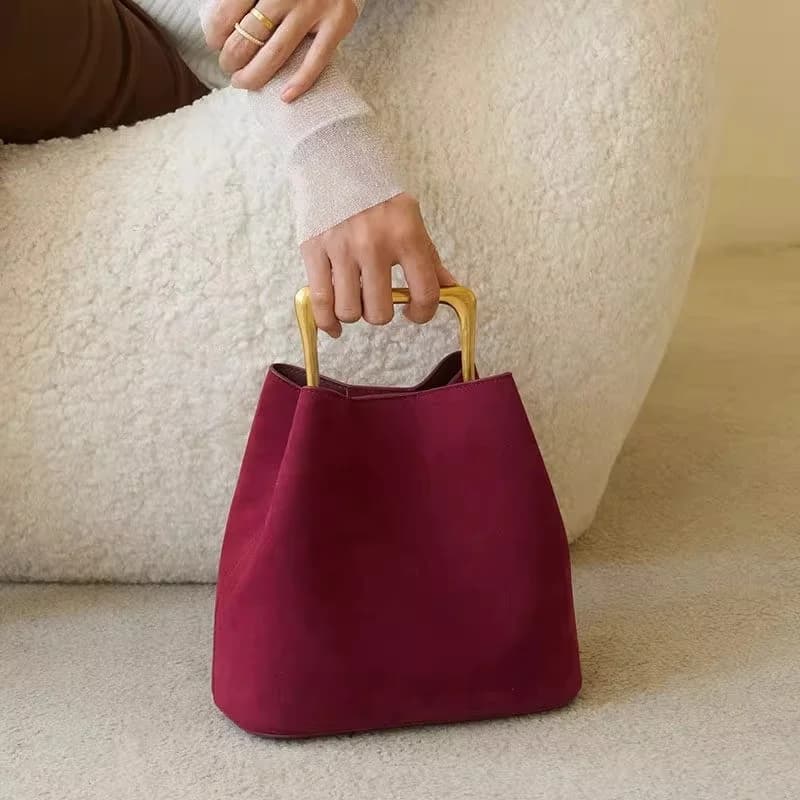 Sac à main de luxe pour femme en velours, élégant, pour mariage et soirée, pochette à bandoulière, sac à main à poignée métallique tendance, nouvelle collection printemps-été