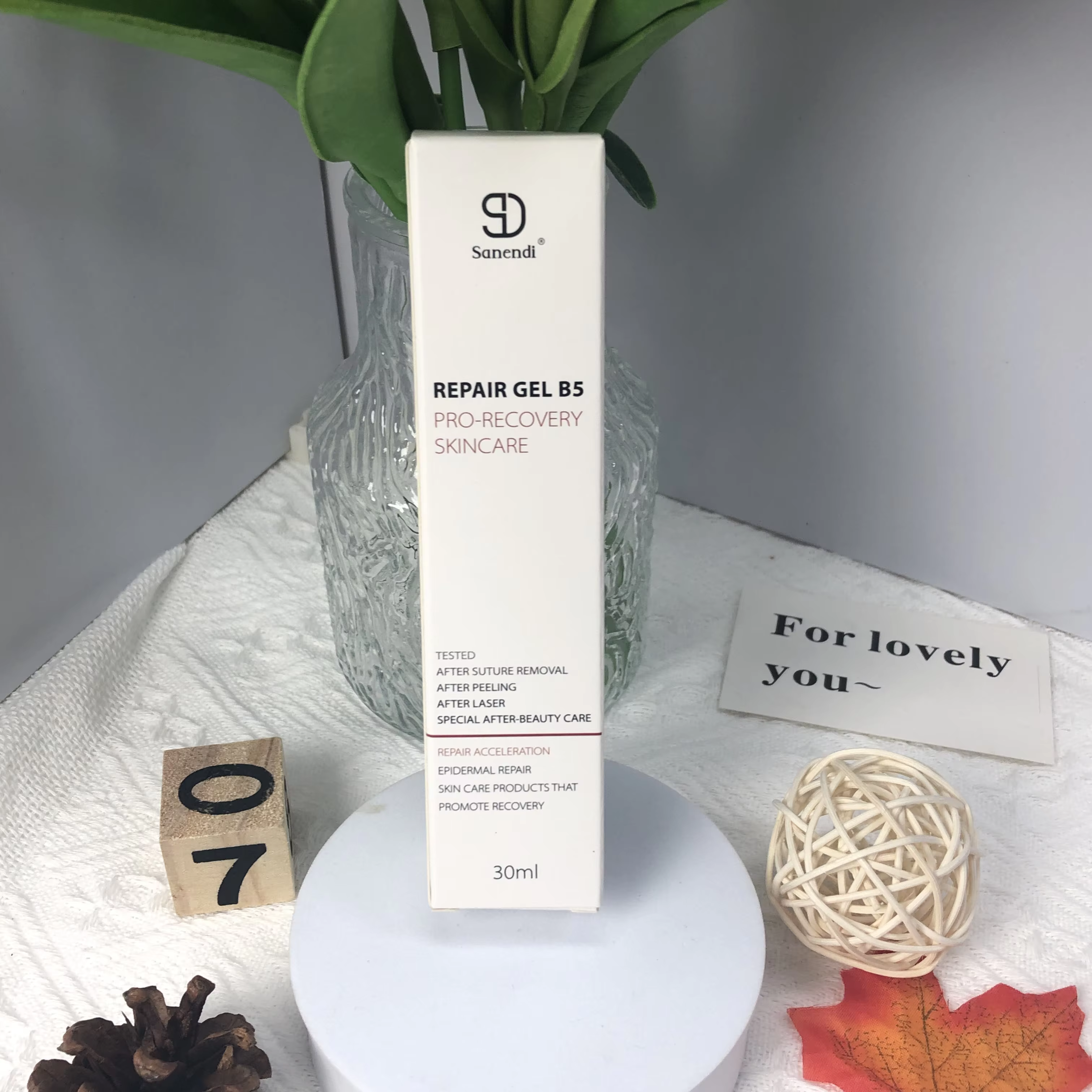 Gel réparateur de peau B5, un gel hydratant et hydratant pour les soins de la peau. Comprend un cade
