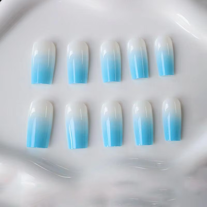 Faux ongles carrés dégradés bleus à pression, 24 pièces, avec longs brillants en acrylique, entièrem
