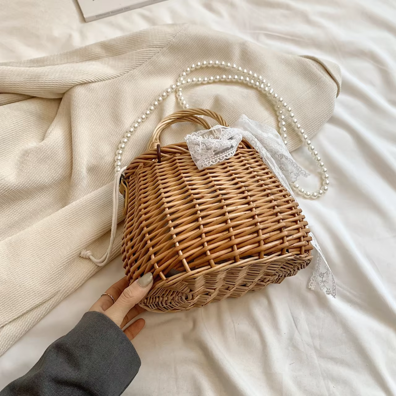 Sac à bandoulière en paille pour femmes, sac à main tissé à la main en raphia et rotin, fourre-tout 