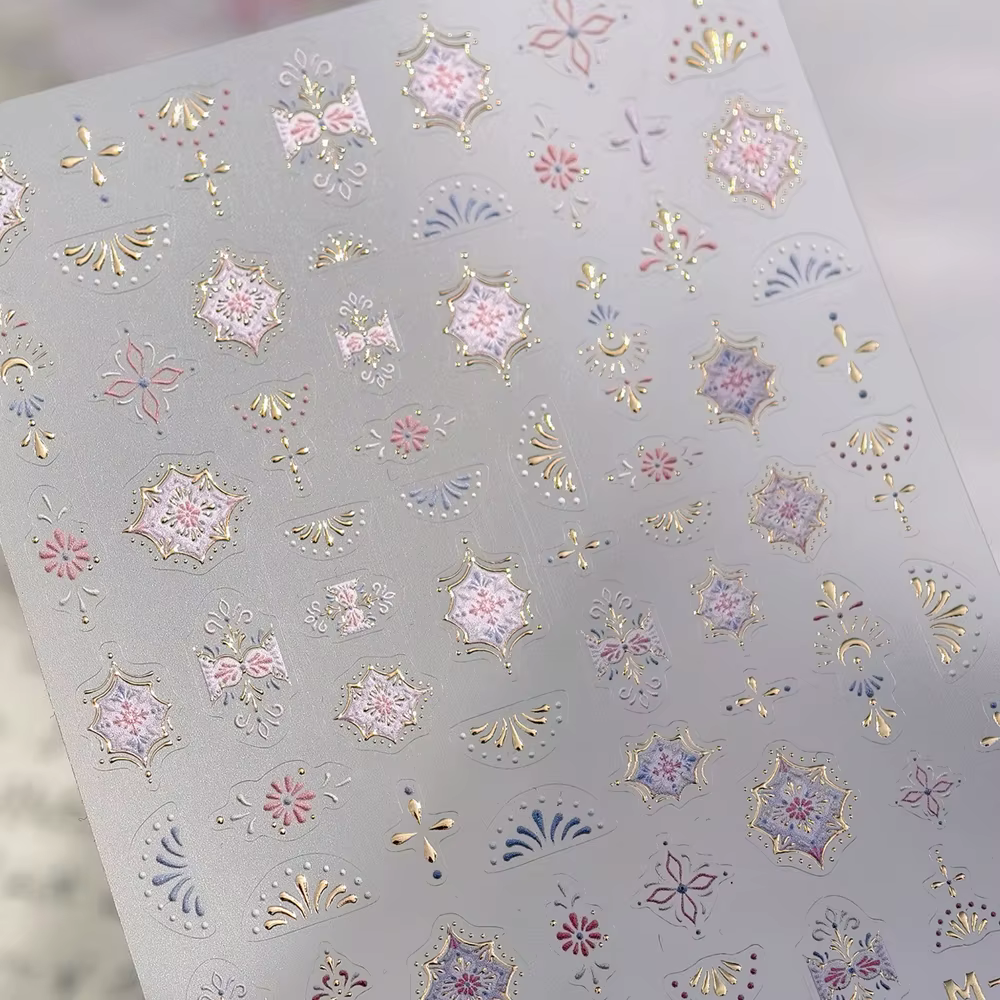 Autocollants pour Nail Art, estampage à chaud, motifs d'or et d'argent, Totem de perles 5D de Style 