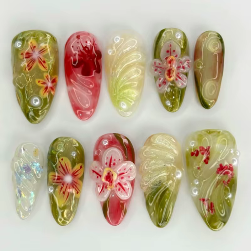 24 faux ongles 3D en forme de fraise, lapin et fleur, à presser, mi-longs, en amande, à porter, dégr