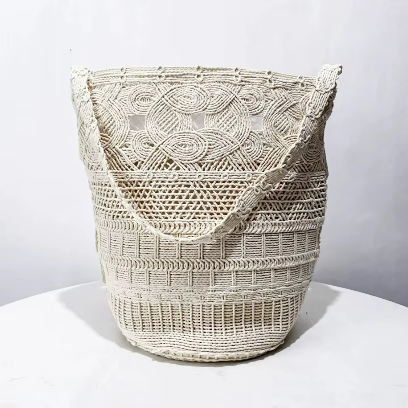 Sac de plage tissé à la main, élégamment conçu. Sac à main et portefeuille de luxe pour femmes. Sac