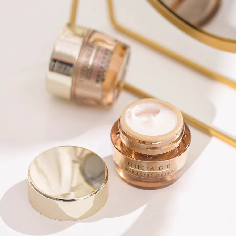 Crème douce revitalisante Estée Lauder Revitalizing Supreme+ Youth Power, liftante, raffermissante, 