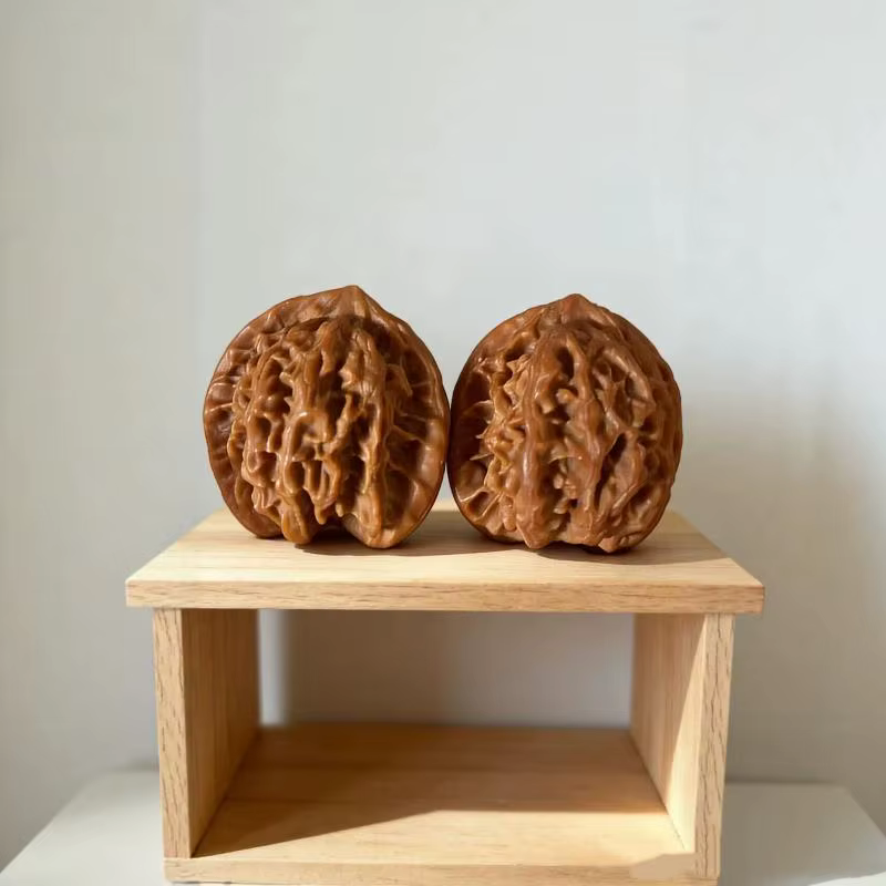 Lot de 2 balles de massage pour les mains en noyer Wenwan naturel, faites à la main, créatives, pour
