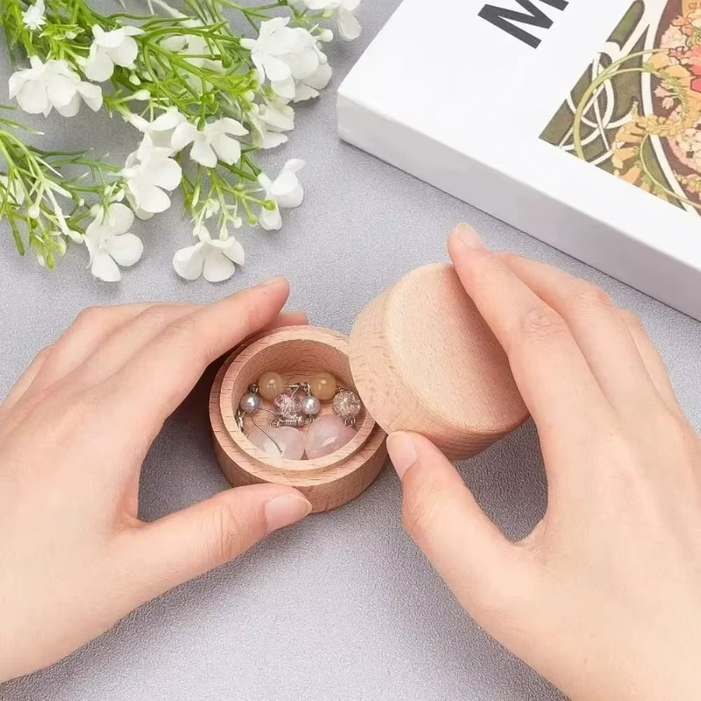 Nouvelle boîte en bois naturel