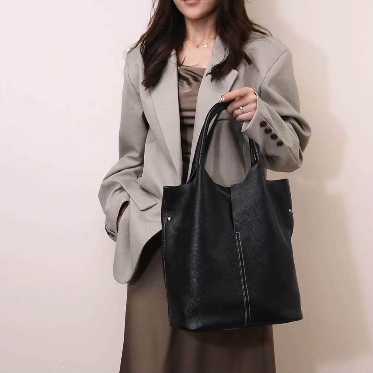 Sac à main en cuir véritable de grande capacité pour femmes, sac à bandoulière pour les déplacements, le travail, les loisirs, les voyages et le shopping, сумка женская