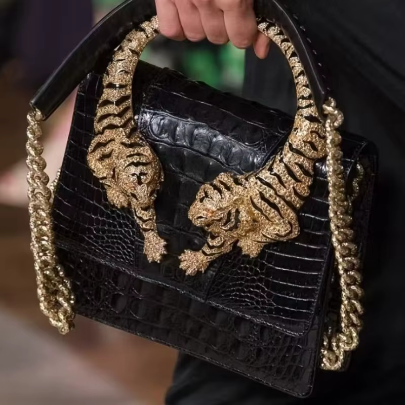 Sacs à main chics pour femmes en cuir véritable, de marque de luxe avec éléments décoratifs, accessoire intemporel et polyvalent