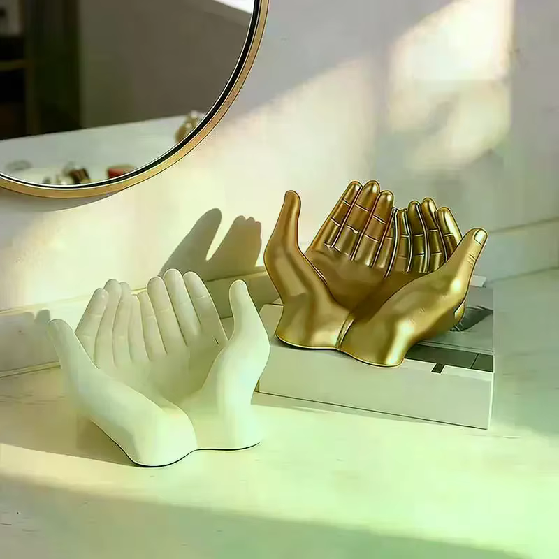 Ornement de bijouterie portatif de couleur crème, un objet de rangement et de décoration haut de gamme pour la maison, la chambre, la table de maquillage ou le bureau