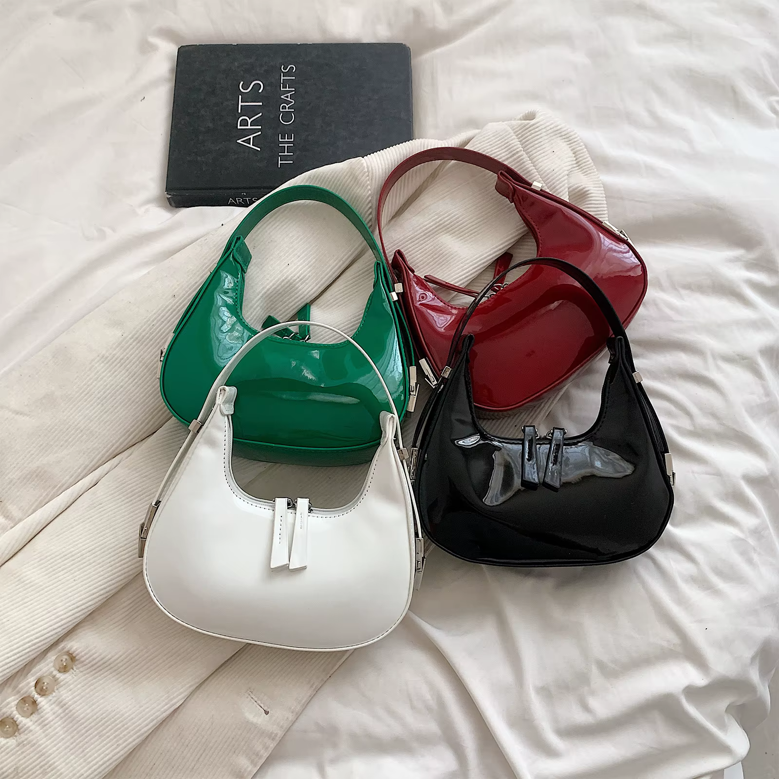 Sac à main demi-lune vintage en cuir PU pour femmes et filles, petit sac initié, sac à main hobo, sacs à main sous les ati elles pour dames, fourre-tout de luxe rétro rouge