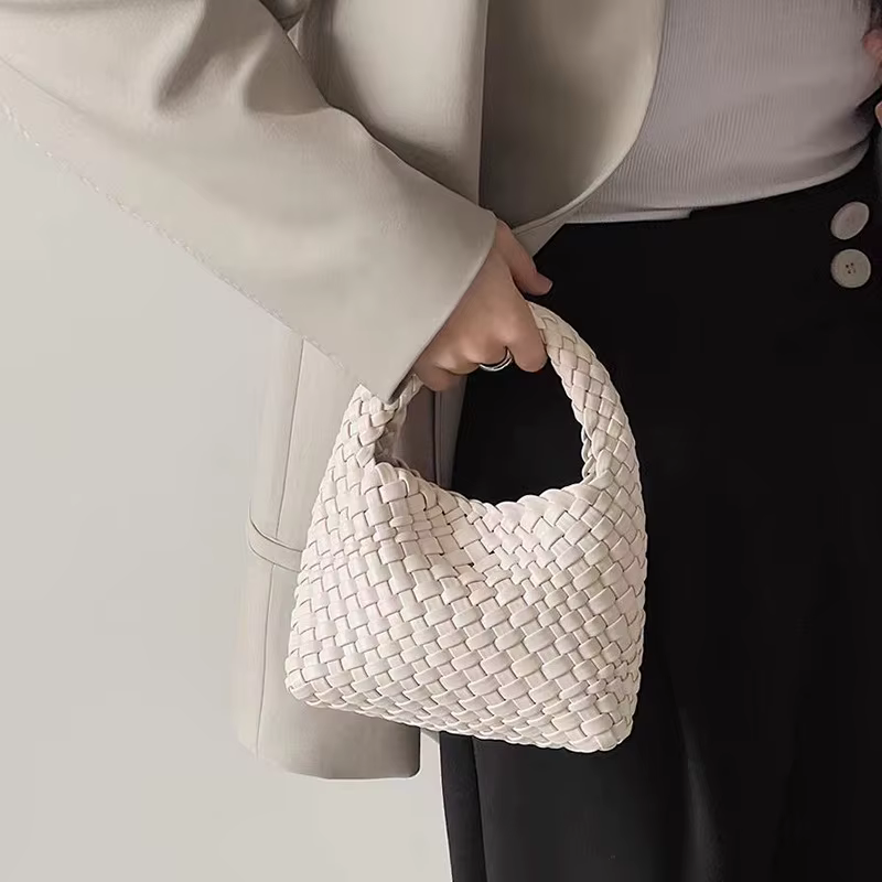 Sac à main tissé pour femme en cuir PU souple, sac fourre-tout tricoté, sac à bandoulière tissé tendance, sac hobo de plage d'été, pochette minimaliste