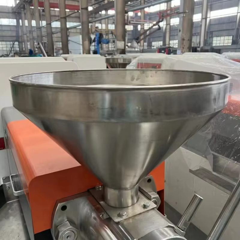 Presse à huile industrielle personnalisée à double mode chaud/froid, machine d'extraction d'huile commerciale haute efficacité pour diverses graines oléagineuses
