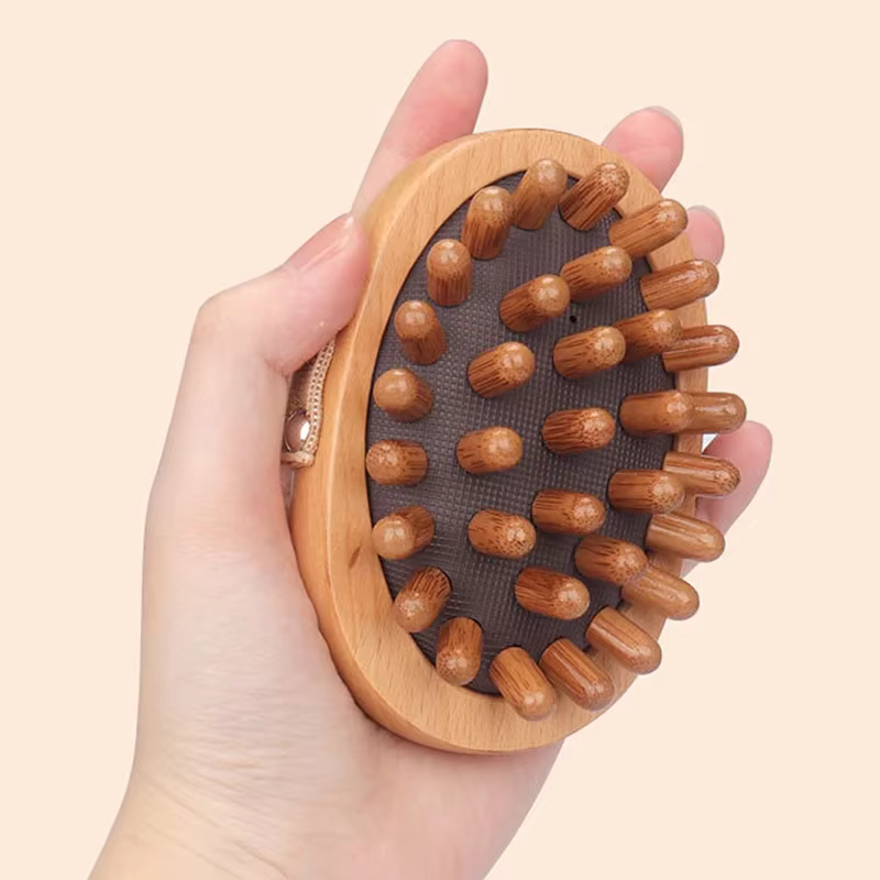 Brosse de massage corporelle en bois pour la cellulite et l'amélioration de la circulation sanguine lymphatique