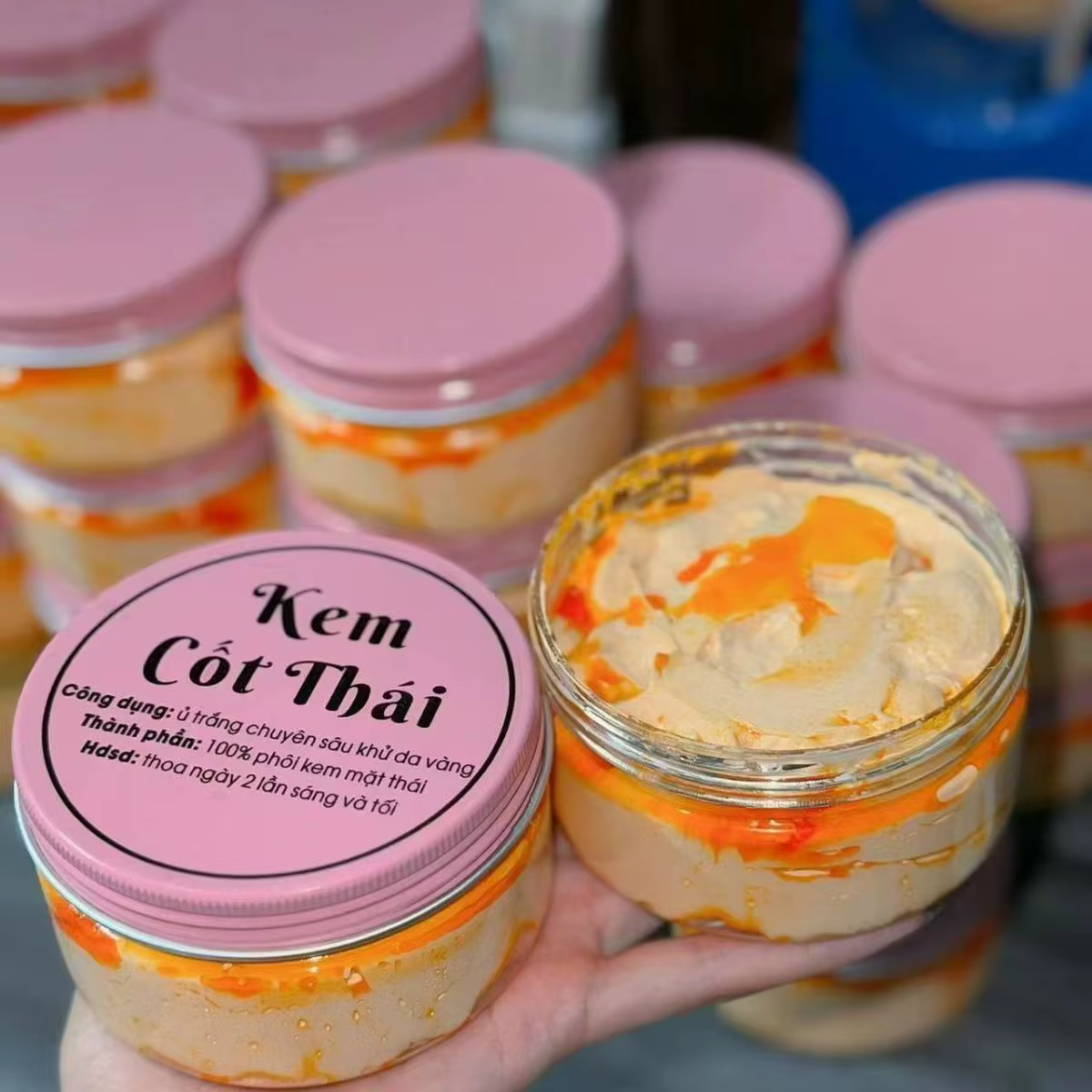 Kem Body Ct Thai RD Kurzu Vàng Np Hng 200gram Trng Mn da