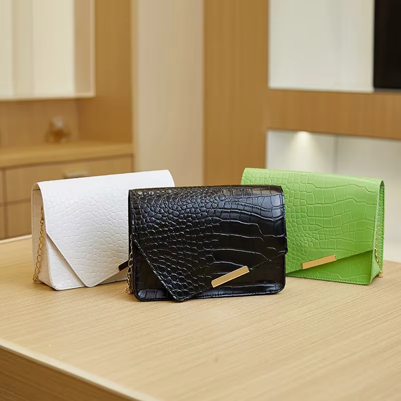 Mini sac à bandoulière pour femmes, sacs à main de marque de luxe pour femmes, sac à main blanc de bonne qualité à loquet en PU, sacoche pour dames, 2024