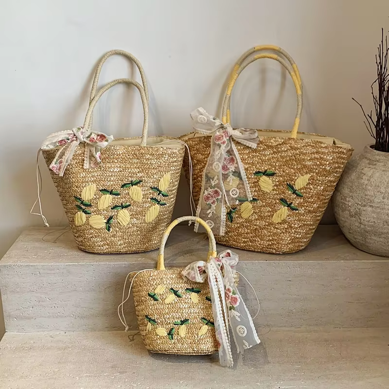Sac à bandoulière de plage de grande capacité, sac à main brodé de styliste, sac d'été en rotin fait à la main, panier de mode, sac de Shopping en paille