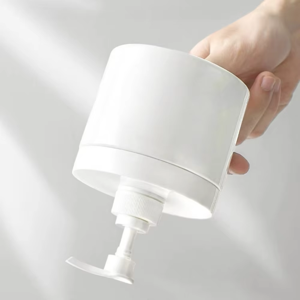 Distributeur à pompe pour crème pour le corps au thé blanc Elizabeth Arden