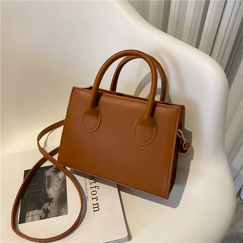 Sac à main carré tendance pour femme, mini sac bandoulière simple, sac à bandoulière minimaliste à poignée supérieure, sac de créateur de couleur unie