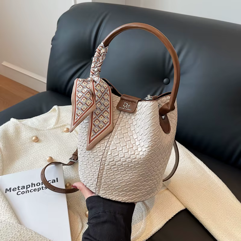 Sac seau tendance pour femme, sac à main élégant de couleur unie à effet tissé, sac à bandoulière et sac porté croisé, peut être porté à la main