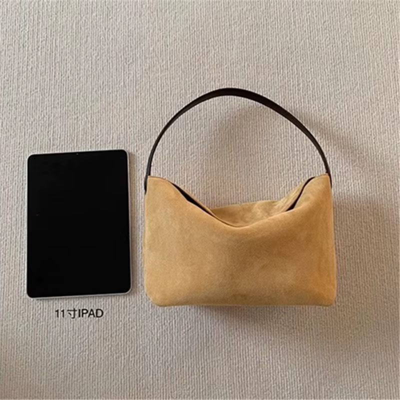 Sac Rétro en Velours pour Femme, Sac à Main Élégant, Sac Polyvalent à Porter à l'Épaule ou sous le Bras avec Boucle Magnétique, Sac Fourre-tout Mat Tendance