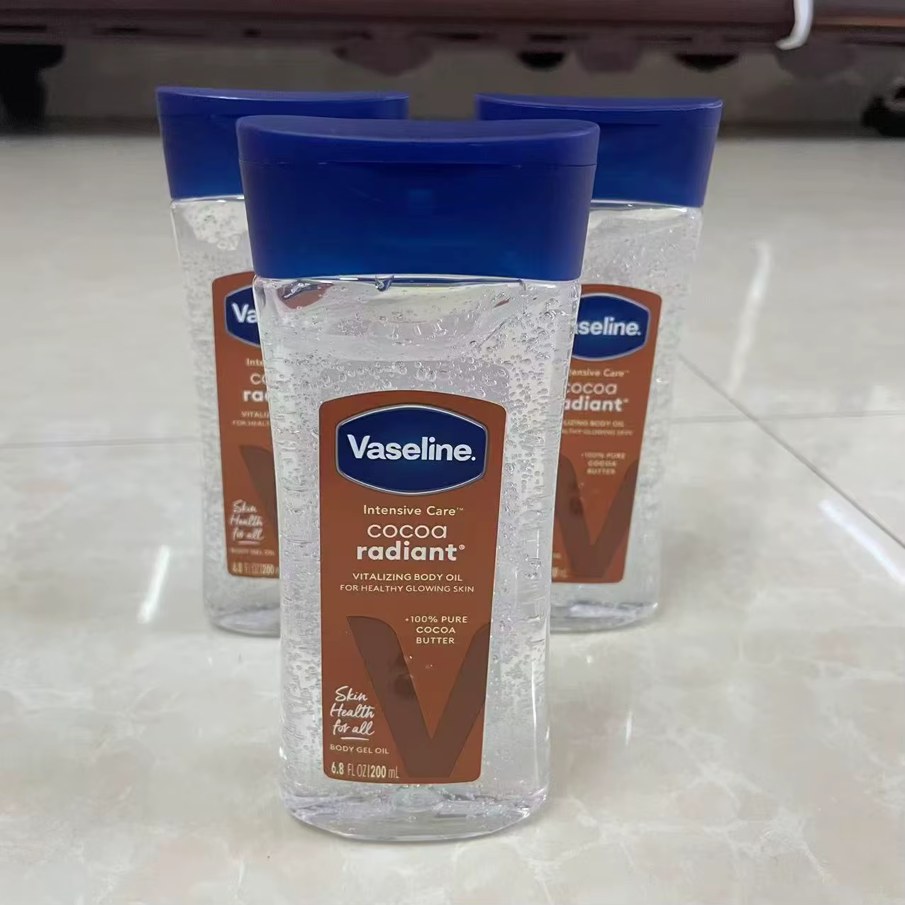 Vaseline cacao huile lumineuse pour le corps 200ml