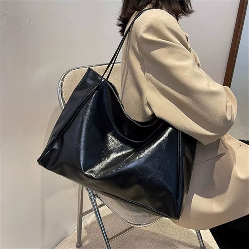 Sac fourre-tout pour femmes, sac à bandoulière en cuir souple de grande capacité, sac à main rétro décontracté, parfait pour les déplacements, sac de voyage
