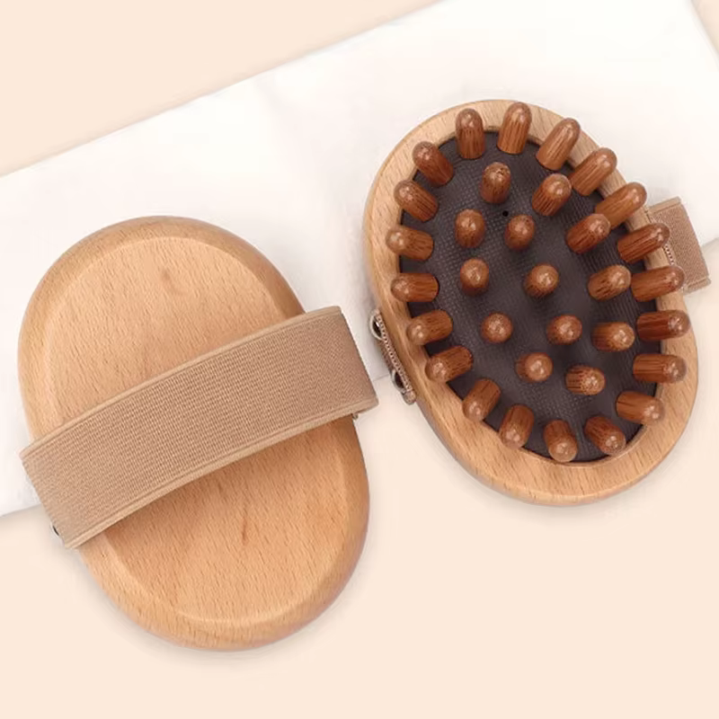 Brosse de massage corporelle en bois pour la cellulite et l'amélioration de la circulation sanguine lymphatique