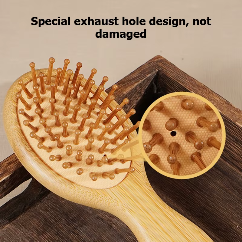 Brosse à cheveux en bambou avec coussin d'air et picots massants