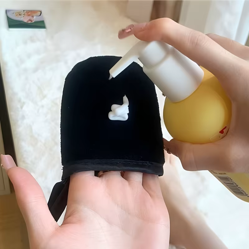 Gant d'application auto-bronzant
