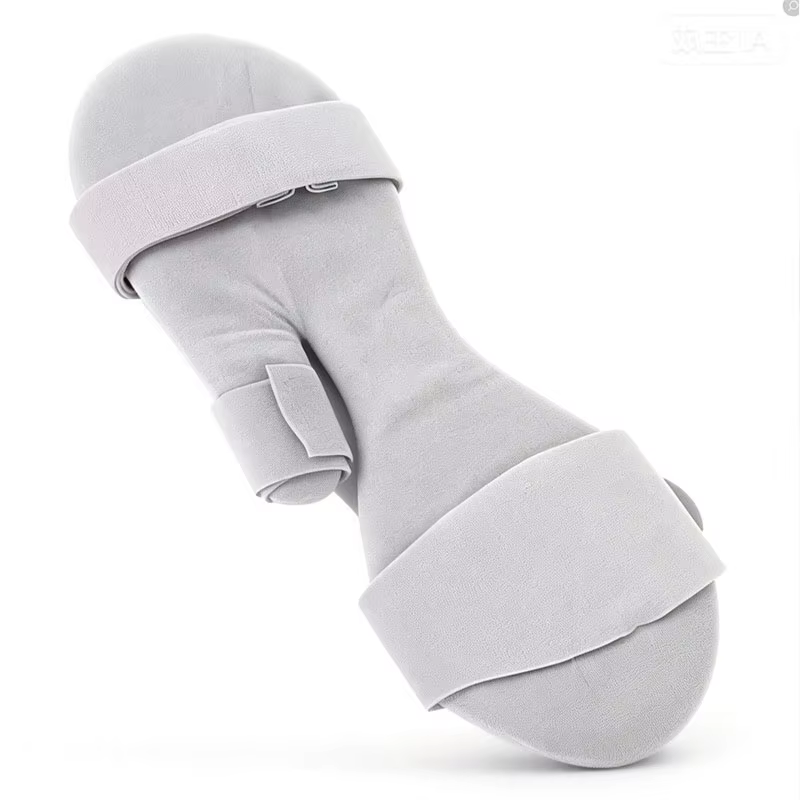 Attelle de nuit réglable pour main et doigts