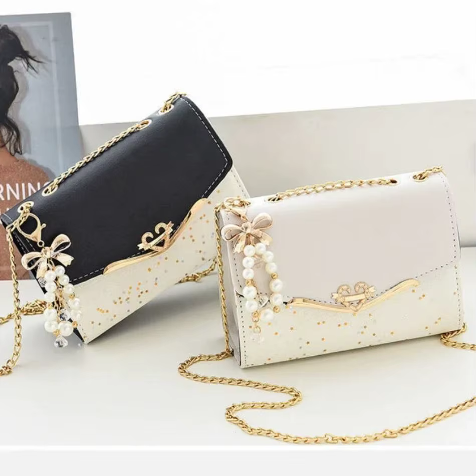Pochette dames sac à main en cuir PU avec pendentif gland sac de messager de mode femmes à la mode paillettes sacs à bandoulière simples