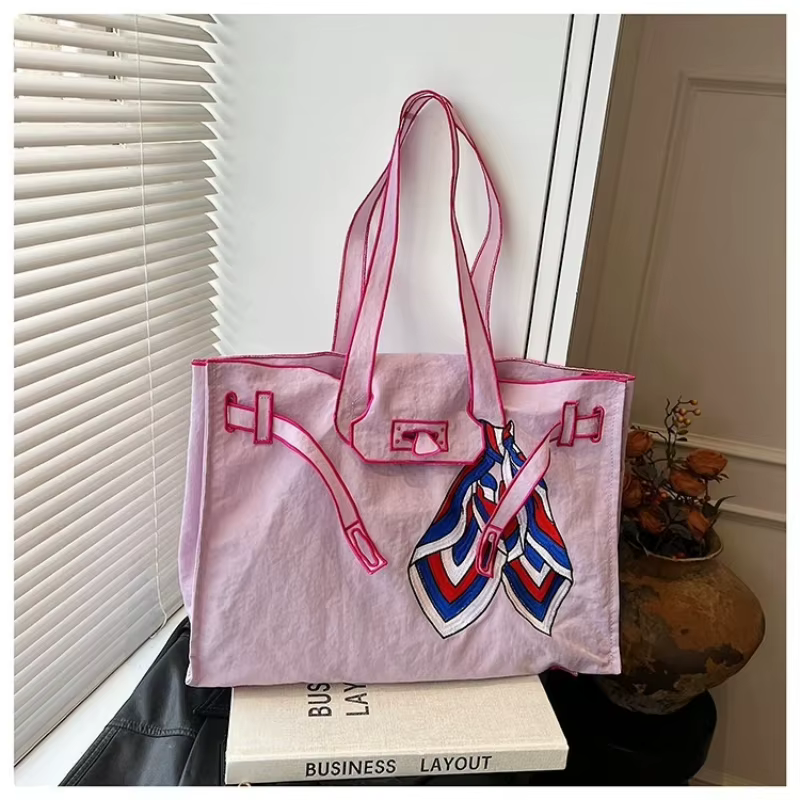 Sac à bandoulière brodé créatif 2026 pour femme, sac à main de haute qualité grande capacité, sac à main jeune et élégant avec fil à coudre, sac à main pour femme