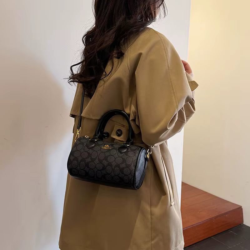 Sac à main polyvalent de luxe léger et rétro pour femme, tendance 2026, sac bandoulière, mini sac oreiller classique