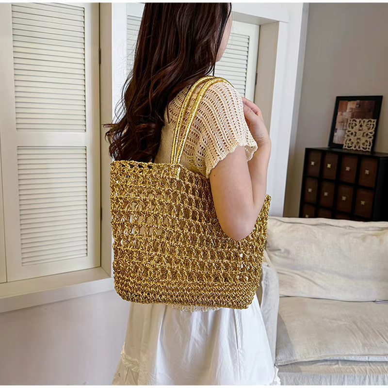 Sac cabas doré tressé à l'épaule, sac fourre-tout décontracté chic pour femme, idéal pour la plage, les vacances et les trajets quotidiens, sac à main coréen type seau