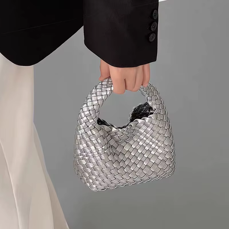 Sac à main tissé pour femme en cuir PU souple, sac fourre-tout tricoté, sac à bandoulière tissé tendance, sac hobo de plage d'été, pochette minimaliste