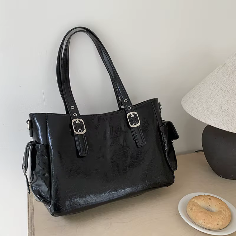 Sac fourre-tout grande capacité, style tendance doux et cool, nouvelle mode 2026, sac à main polyvalent, sac à bandoulière simple pour les trajets quotidiens
