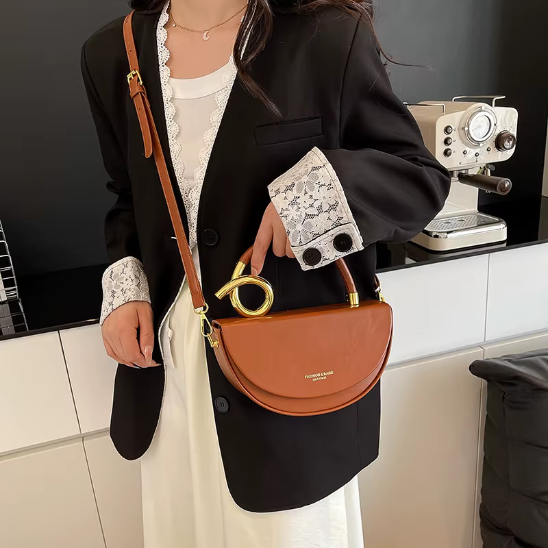 Petits sacs à bandoulière pour femmes, sac de selle demi-cercle de styliste, 8 couleurs, sac à main en cuir Pu, marque de luxe, sacs à bandoulière pour dames