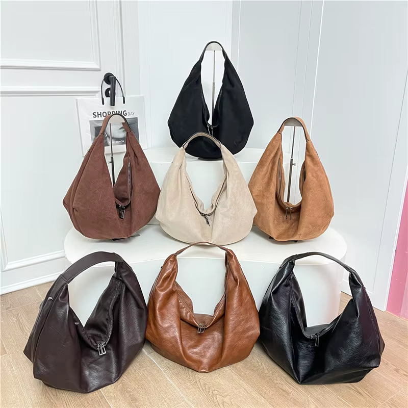 Sacs à bandoulière en cuir souple pour femmes, fourre-tout de Shopping déformable de grande capacité, nouveaux sacs à main de luxe d'hiver 2025, sac Hobo noir