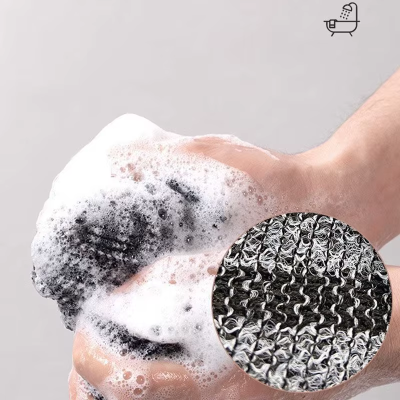Serviette à friction pour prendre une douche