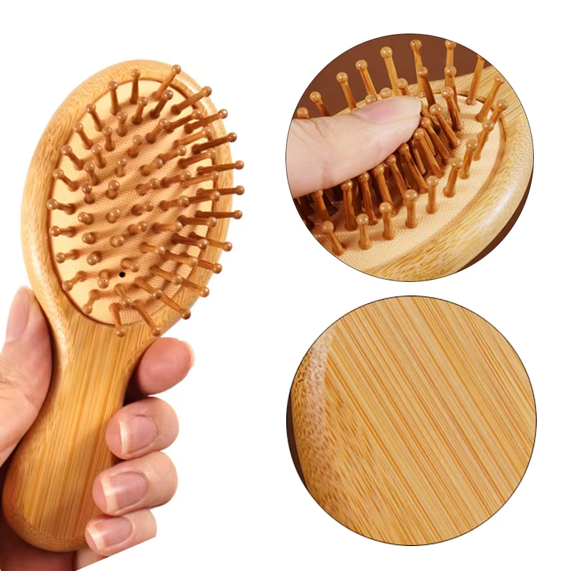 Brosse à cheveux en bambou avec coussin d'air et picots massants