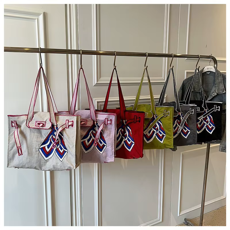 Sac à bandoulière brodé créatif 2026 pour femme, sac à main de haute qualité grande capacité, sac à main jeune et élégant avec fil à coudre, sac à main pour femme