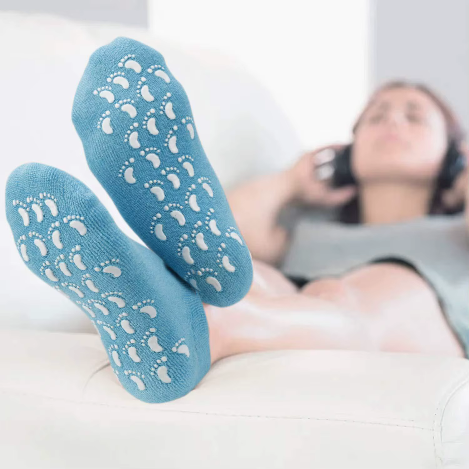 1 ensemble de chaussettes et gants réutilisables en Gel SPA