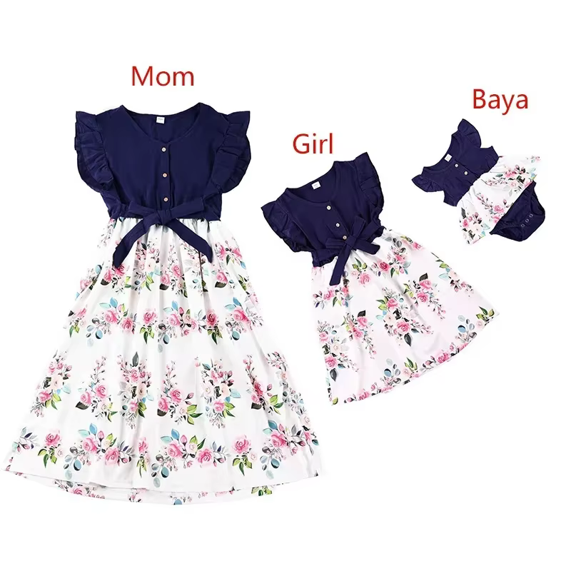 Mère fille Macthing robes famille ensemble fleur maman