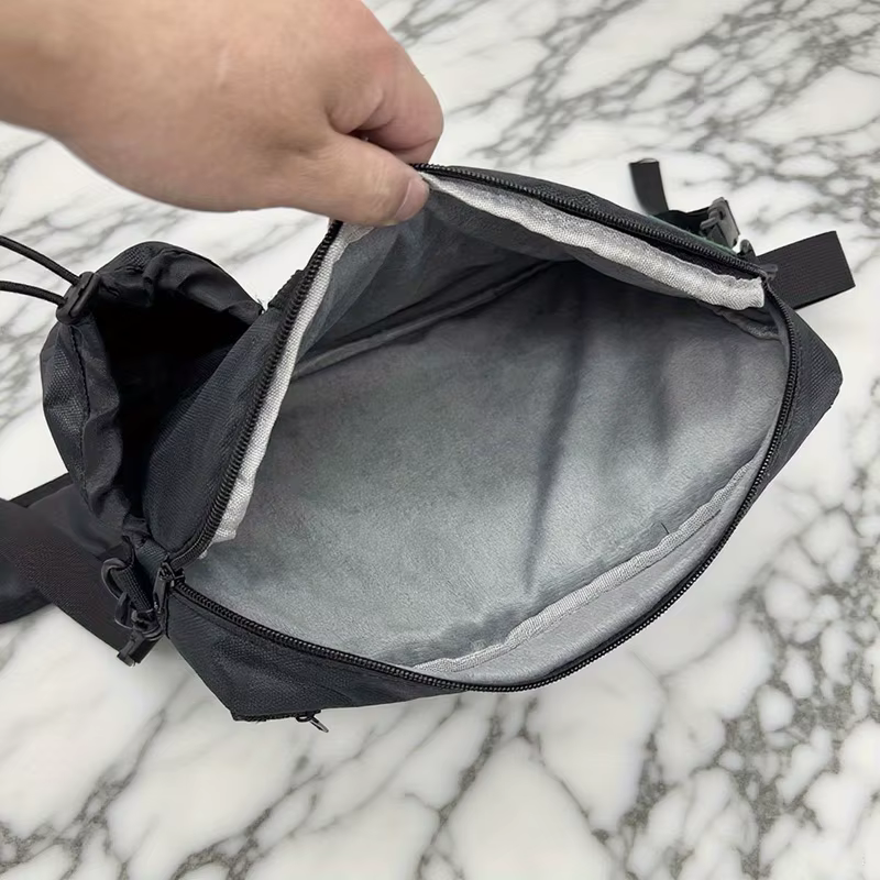 Sac de rangement suspendu pour avion noir, pochette de collation pour téléphone de voyage avec bandoulière, organisateur de siège de vol, 1 paquet