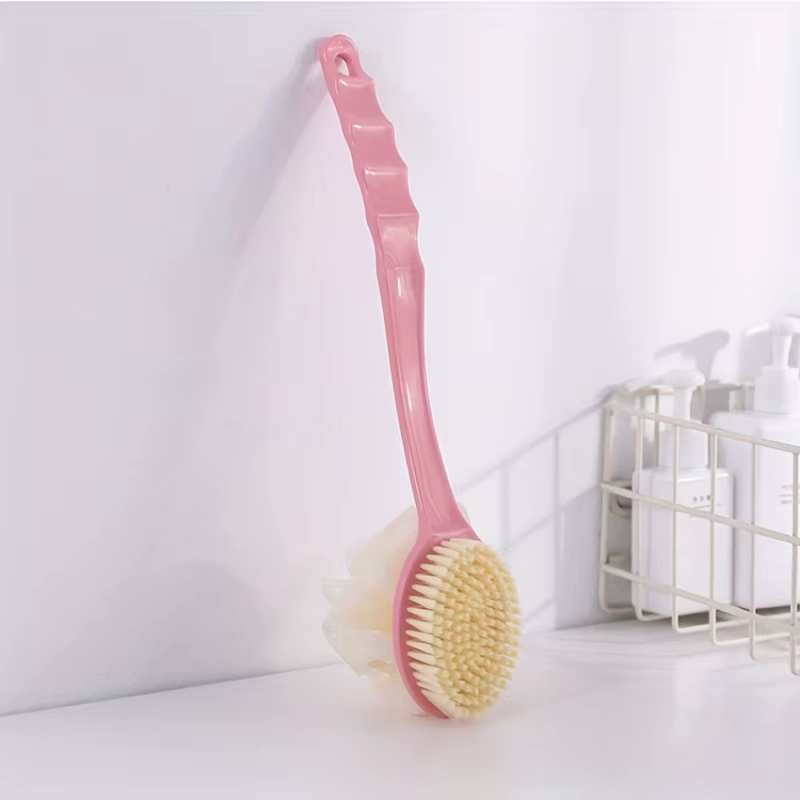 Brosse de douche double face à poils doux et manche long pour le frottement du dos