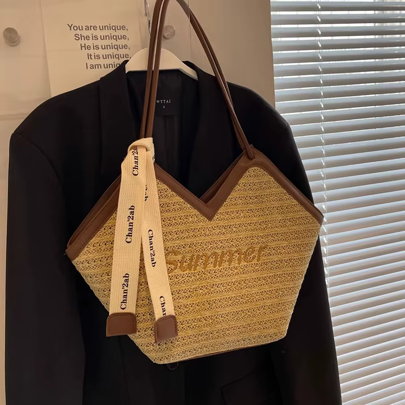Sac fourre-tout tendance pour l'été - Nouvelle collection 2026, élégant sac en paille tressé à la main avec un grand espace de rangement pour femmes