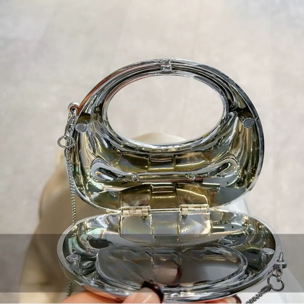 Demi-lune fête Banquet sac pour femmes sac à main De luxe Bolso De Mujer vente chaude femmes sac à bandoulière 2025 nouveau PVC lustre métallique