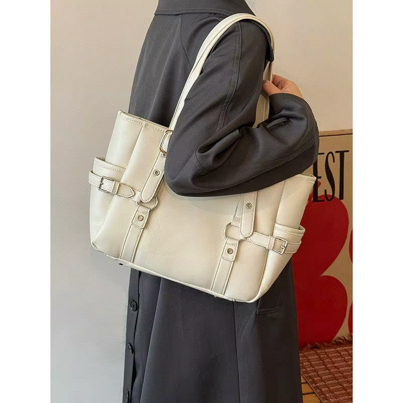 Sac à bandoulière utilitaire grande capacité pour femmes avec sangle réglable et poches latérales, sac à main rétro en cuir PU pour les voyages