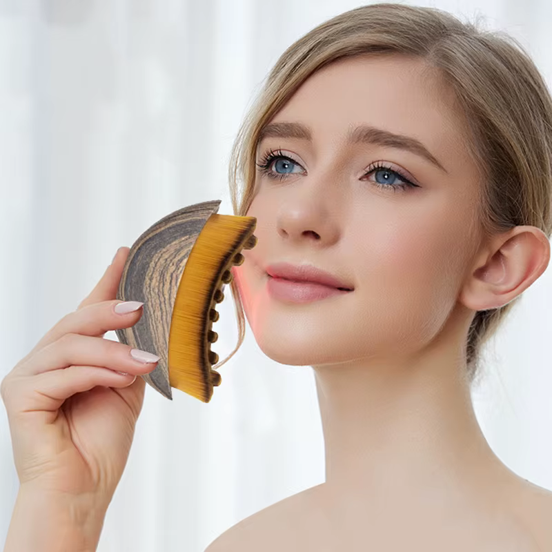Brosse pour le visage à contour lymphatique